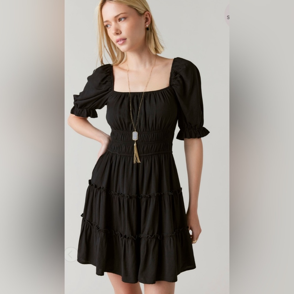 Francesca's NWT‎ Hallie Tiered Mini Dress - Black